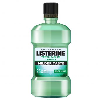 Listerine Mouthwash, Teeth & Gum Defence, Milder Taste, Soft Mint, 250ml