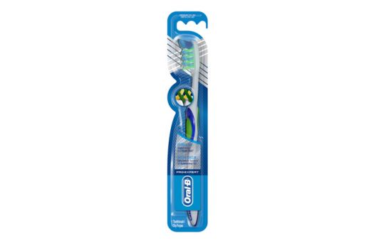 Oral-B Pro-Expert Extra Clean Medium Manual Toothbrush