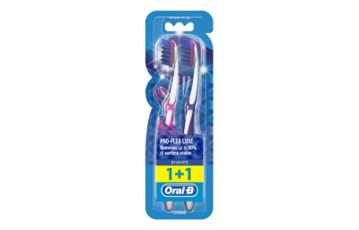 Oral-B 3D White Luxe Pro-Flex Medium Manual Toothbrush 2's